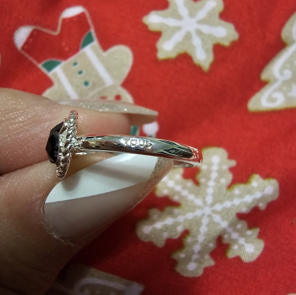 Tous Black Onyx Silver Bear Motif Ring - Picture 4 of 6